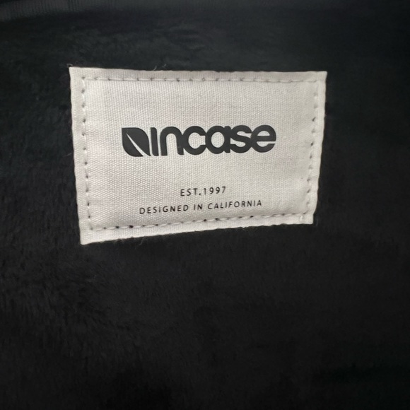 Incase City Compact Backpack - Picture 9 of 11